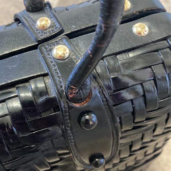 SOLD Vintage woven handbag - Picture 8 of 9